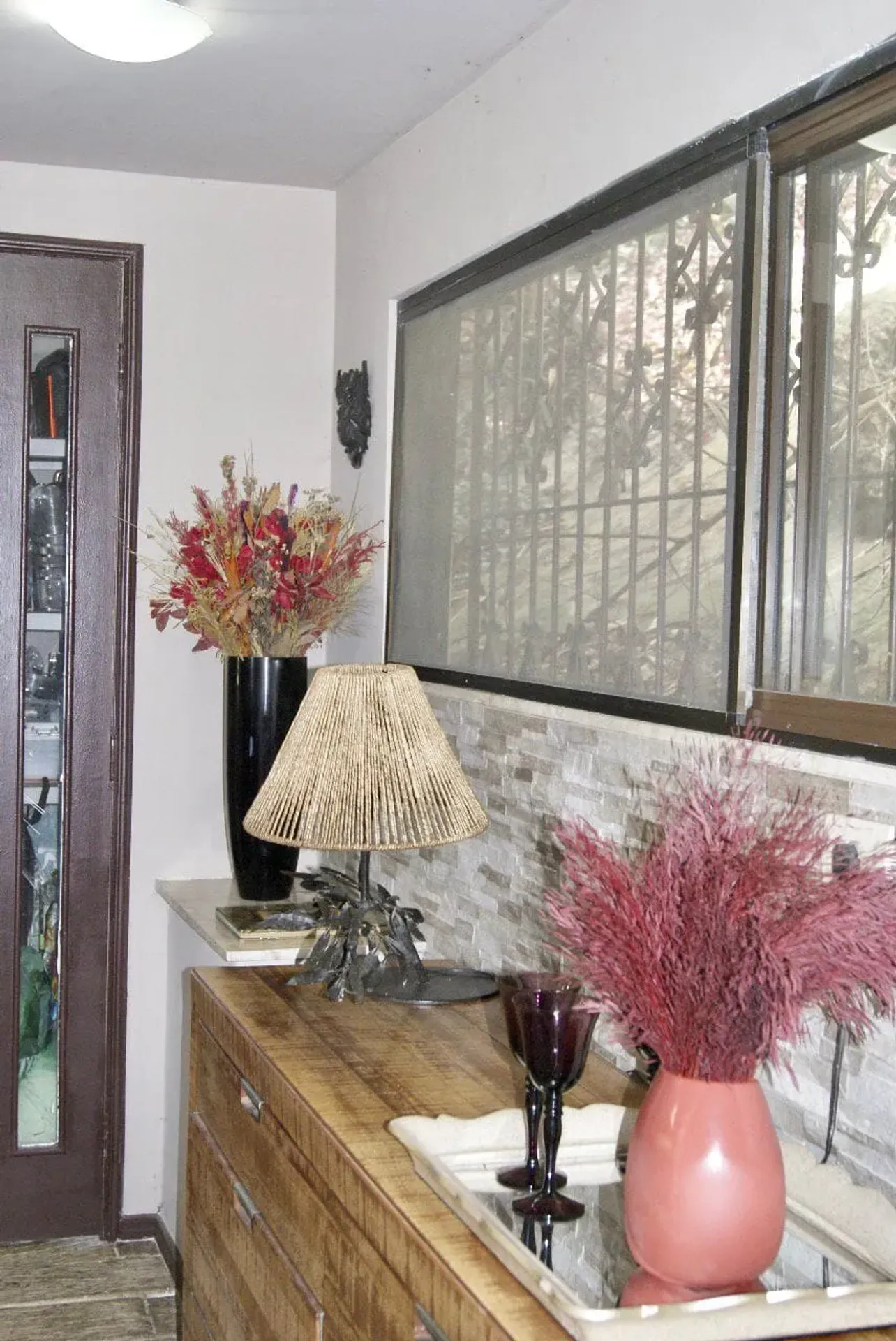 100 m² house with a grill on the balcony and a home office — photo 15