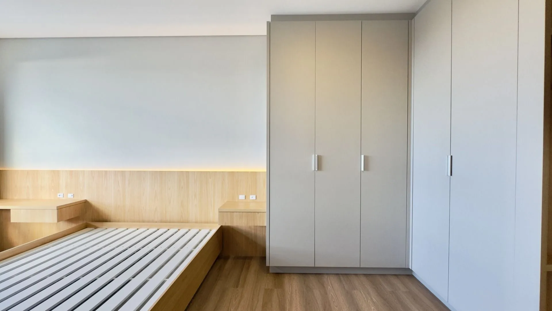 Water view in a 2-bedroom apartment, 110 m² — photo 16