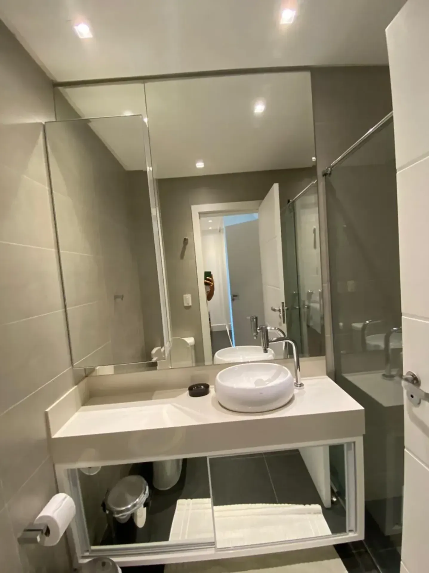 Casa mobiliada com 6 suítes e 7 banheiros — photo 38