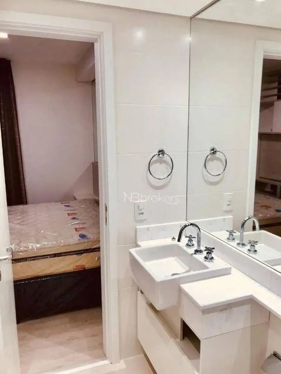 1-bedroom apartment with balcony and private BBQ — photo 19