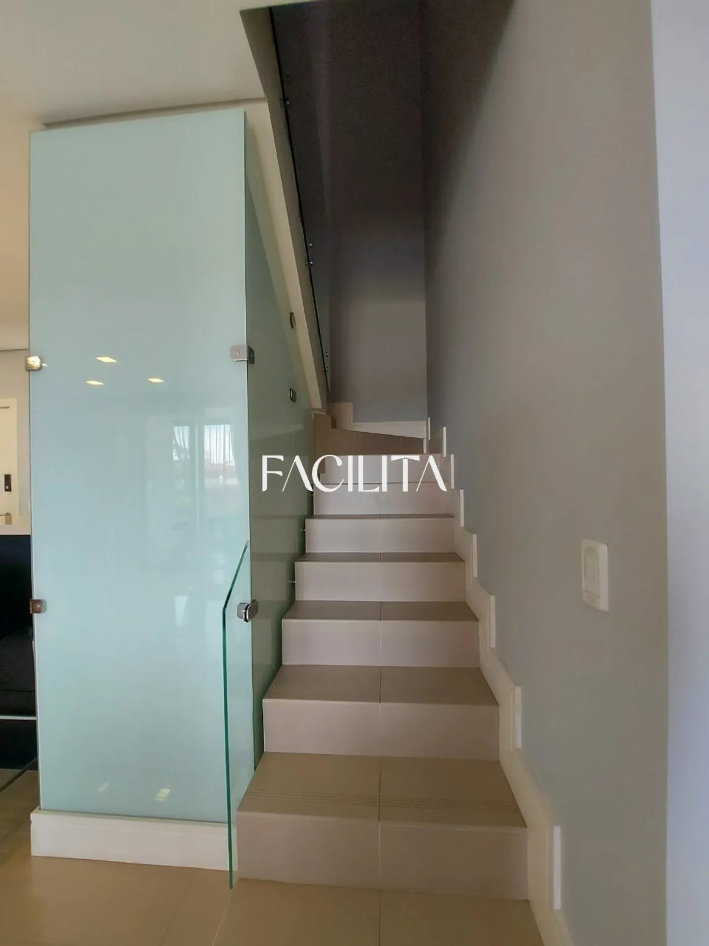 Меблированный дуплекс-пентхаус с 4 спальнями и 245 м² — photo 35