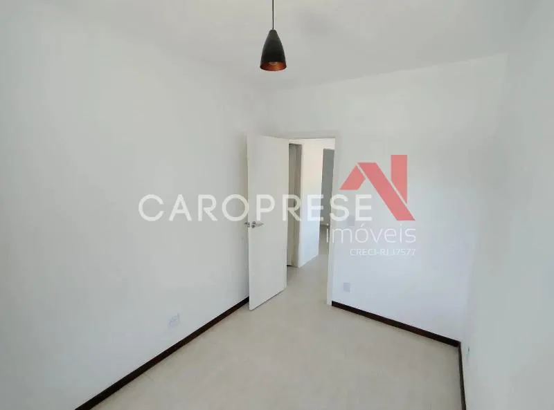 House with no parking, 2 bedrooms, 1 bathroom — photo 17