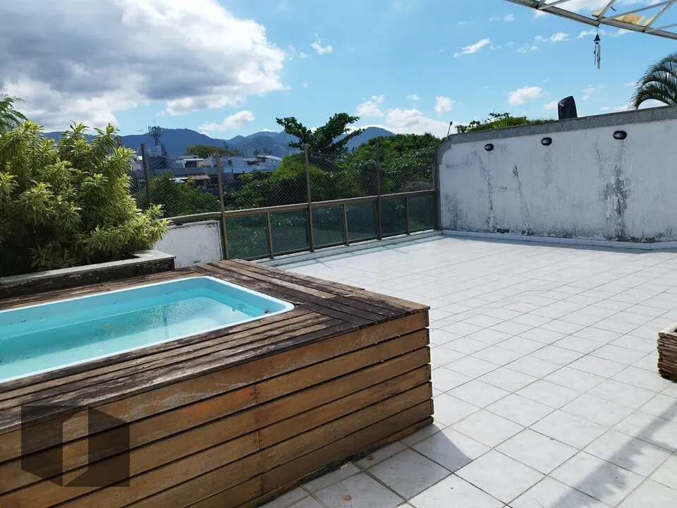 Penthouse with 3 bedrooms and a terrace — photo 4