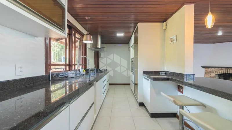 Furnished house 314 m² with 6 bedrooms and 4 parking — photo 8