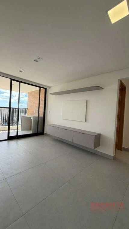 Furnished apartment, 60 m², with floor-to-ceiling windows — photo 10