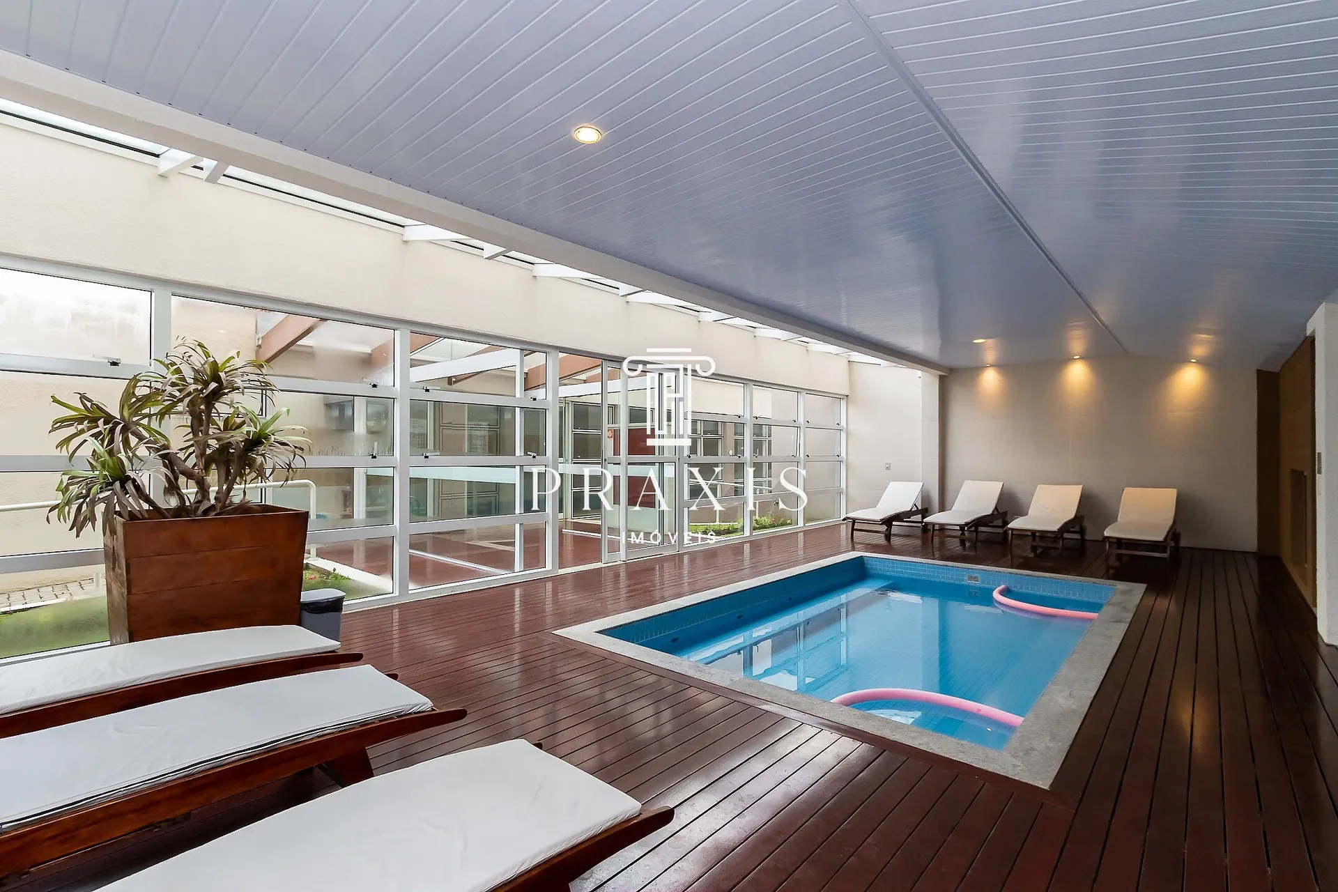 Apartment with 2 en-suite bedrooms and 3 bathrooms — photo 43