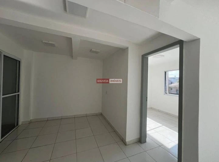 Casa com 4 quartos, 2 vagas e piso de cerâmica — photo 7