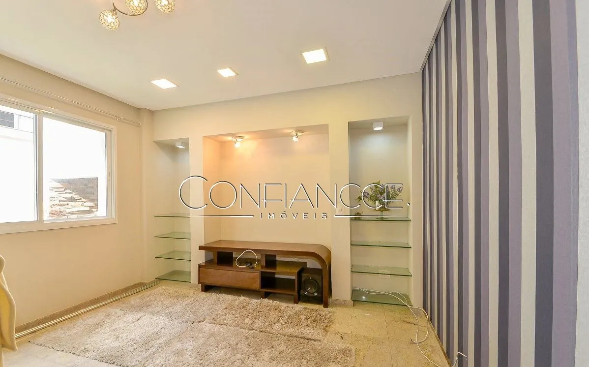 Камін та 4 спальні: будинок 250 м² — photo 18