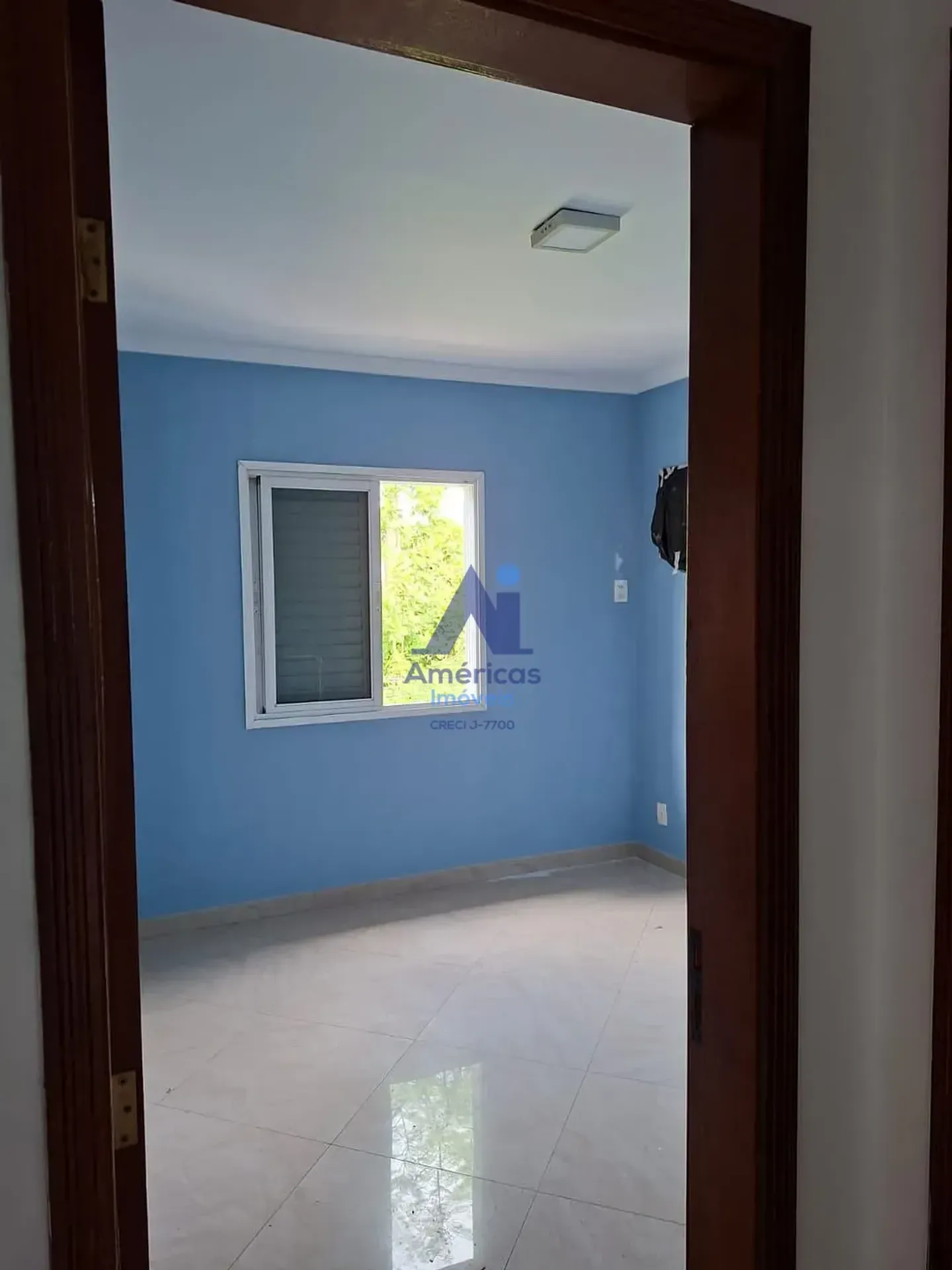 Casa sem mobília com churrasqueira na varanda — photo 39