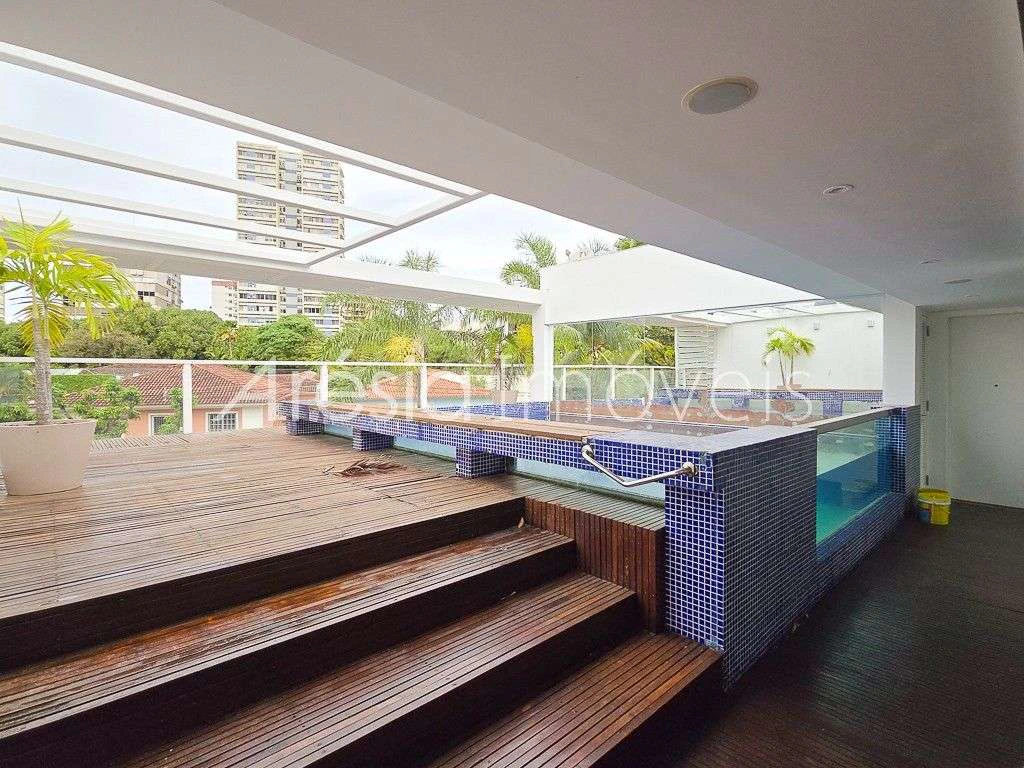 House with 3 en-suite bedrooms and 8 bathrooms 1100 m² — photo 4