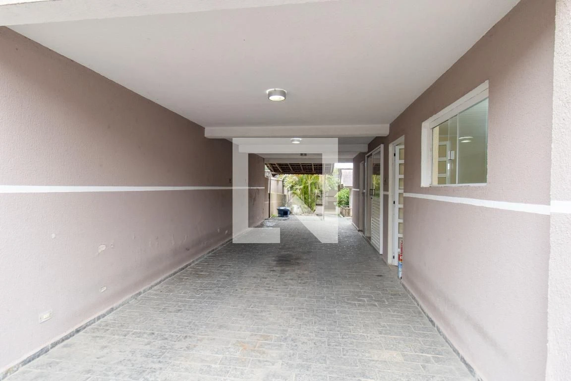 3-bedroom house with a private pool in Curitiba — photo 6