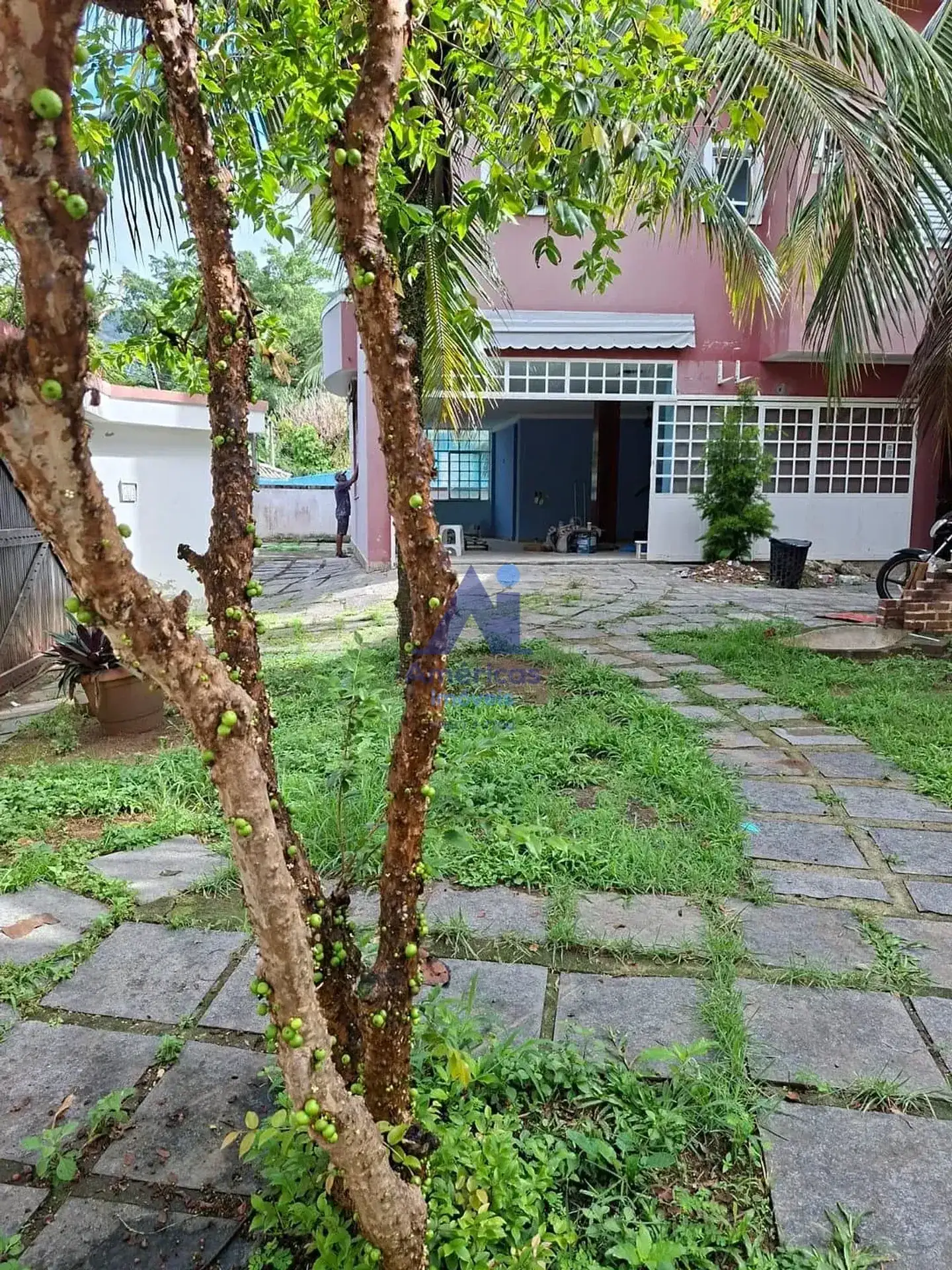 Casa sem mobília com churrasqueira na varanda — photo 71