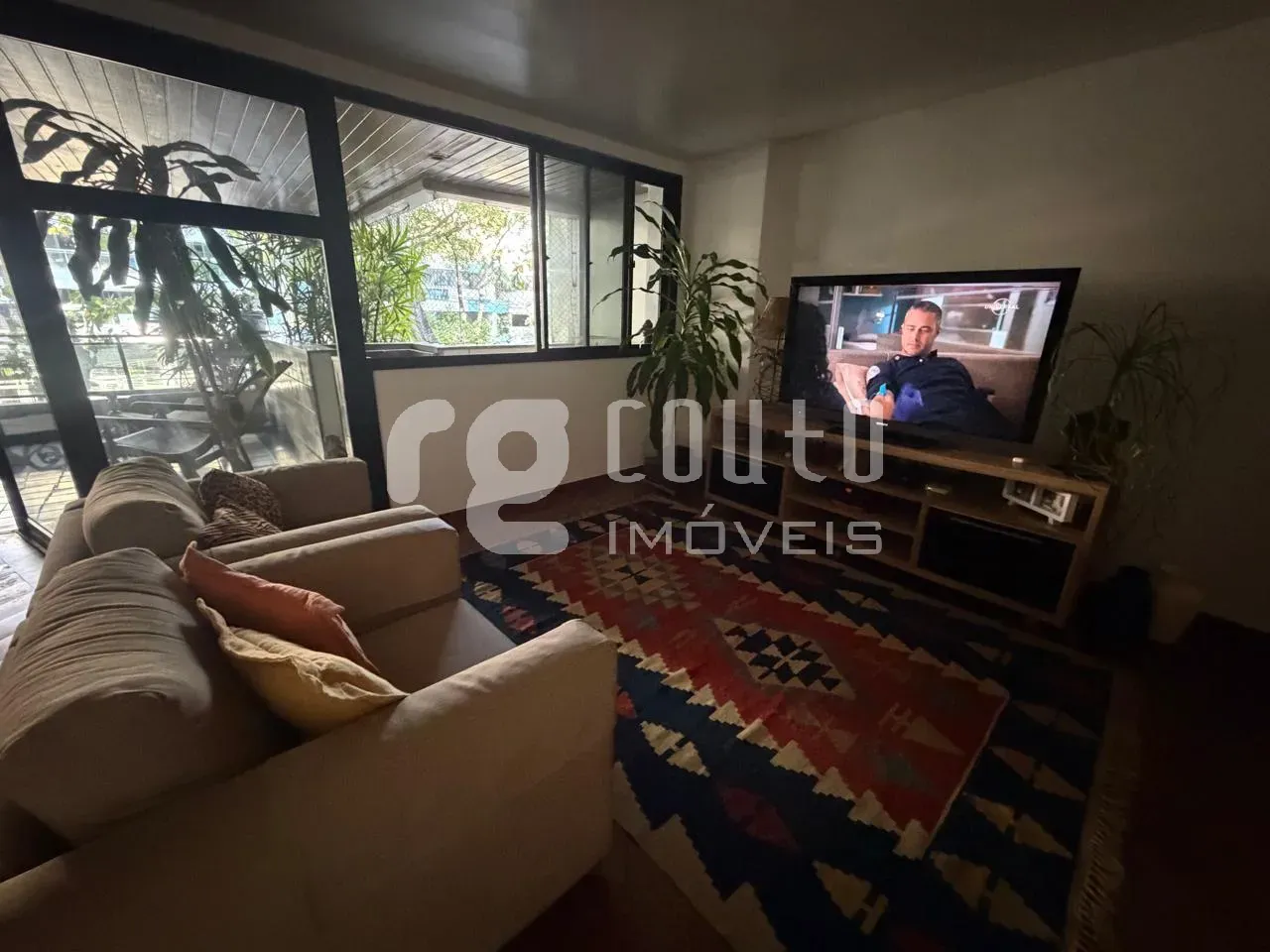 3-bedroom apartment with 4 bathrooms and 2 parking spots — photo 3