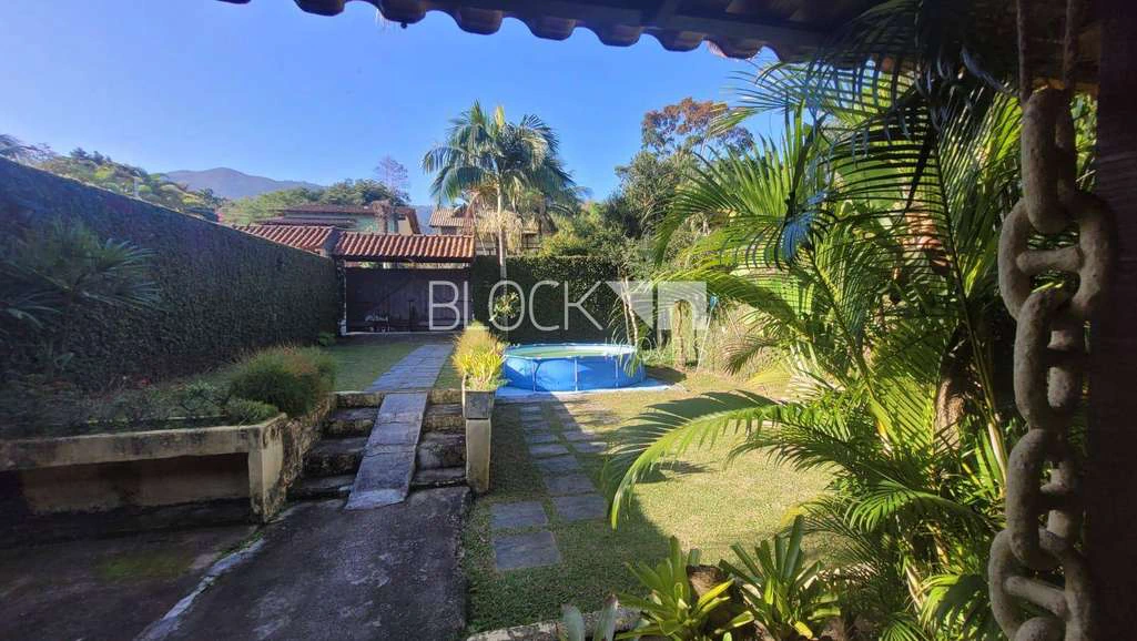 Casa de 400 m² com 3 quartos e piso em cerâmica — photo 28