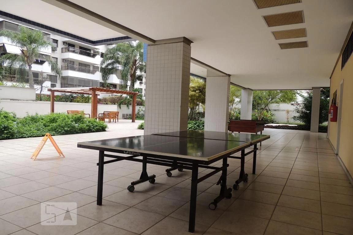 Glass-enclosed balcony in a 3-bedroom apartment, 85 m² — photo 69