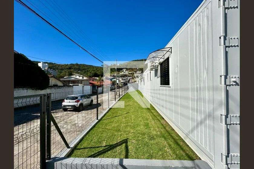 Casa para aluguel de 1 quarto com 15 m² e 1 banheiro — photo 15