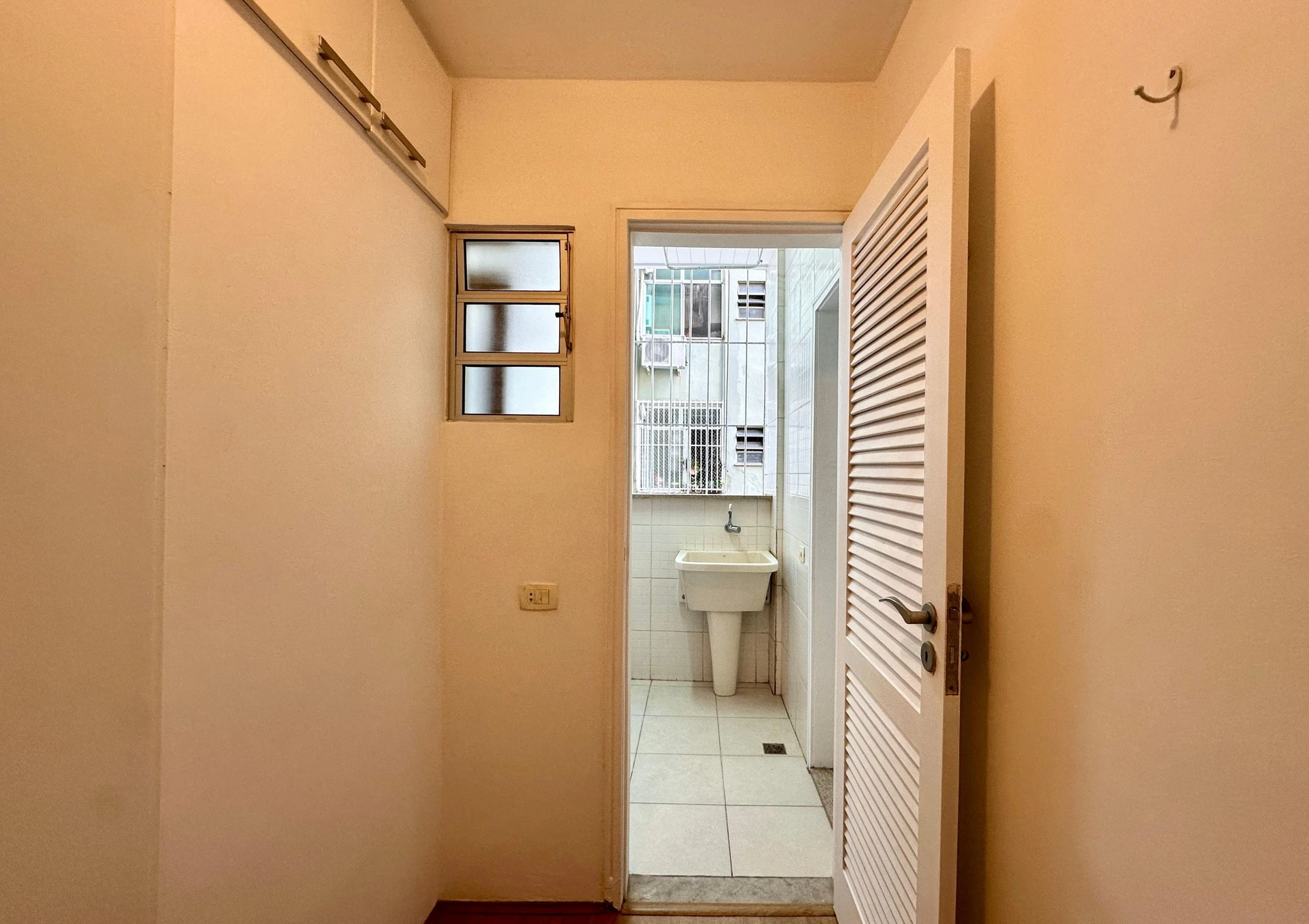 Rental apartment with 3 bedrooms and 1 en-suite — photo 38