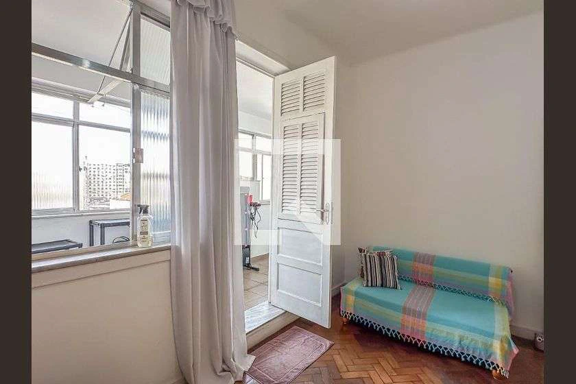 Furnished 86 m² apartment with 2 bedrooms and balcony — photo 18