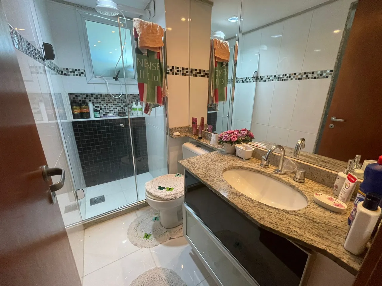Furnished apartment with 4 bedrooms and 3 bathrooms — photo 13
