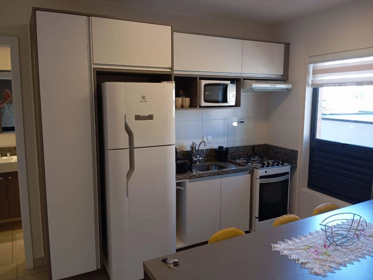 Furnished one-bedroom, 40 m² apartment in Curitiba — photo 2