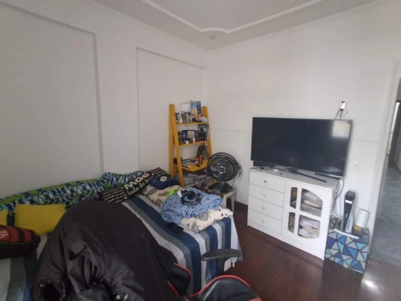 Washing machine in a 3-bedroom apartment, 162 m² — photo 12