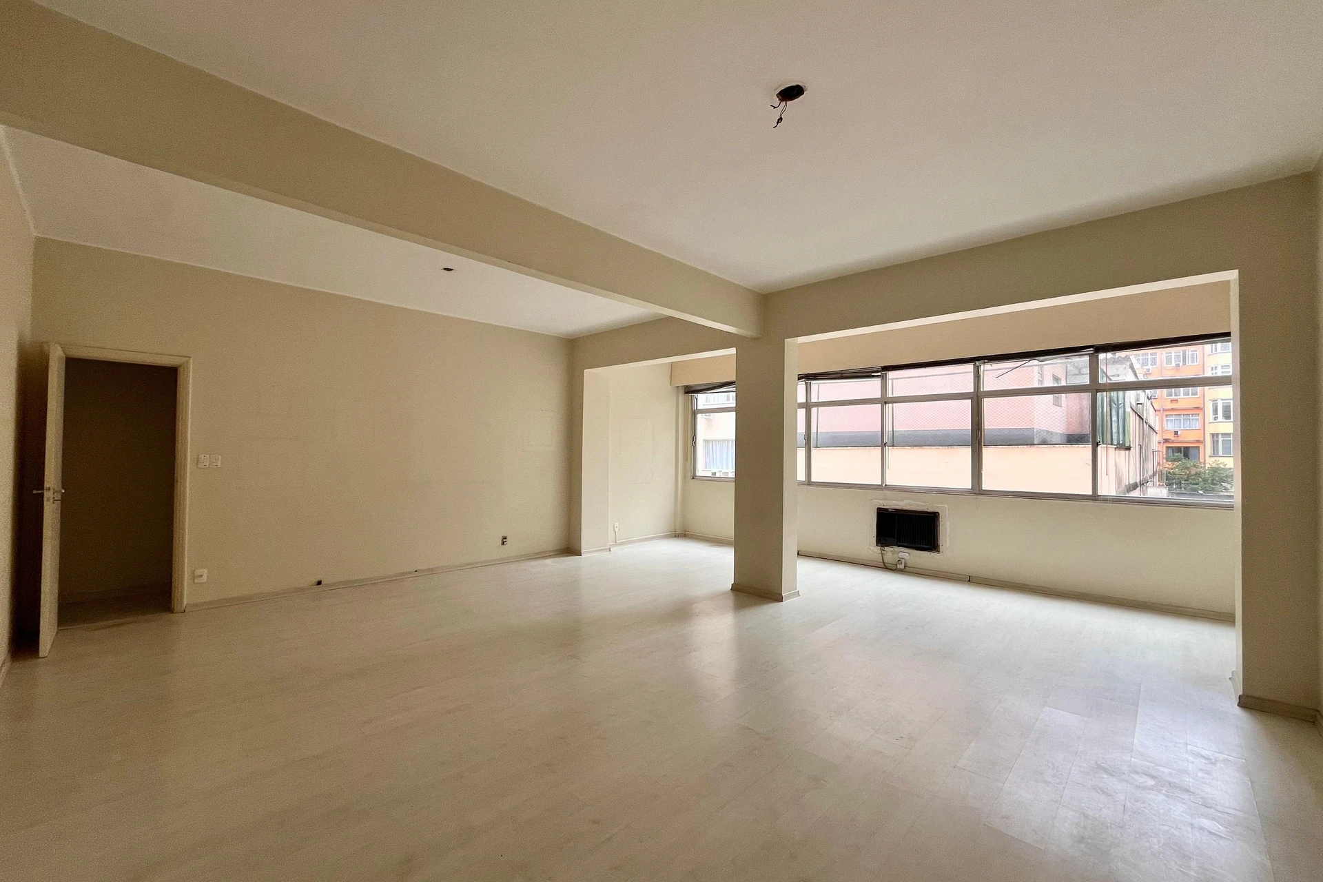 Apartment, 159 m², with a home office — photo 12