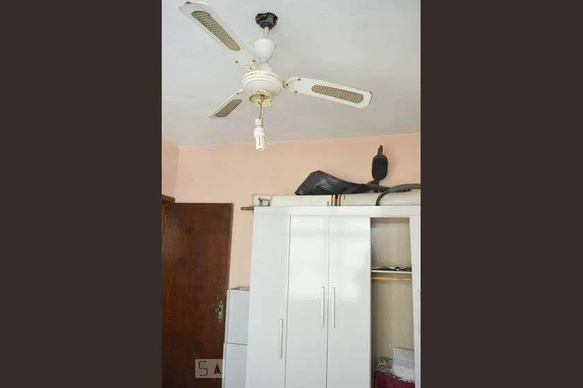 2-bedroom apartment with a closed kitchen and gas stove — photo 10