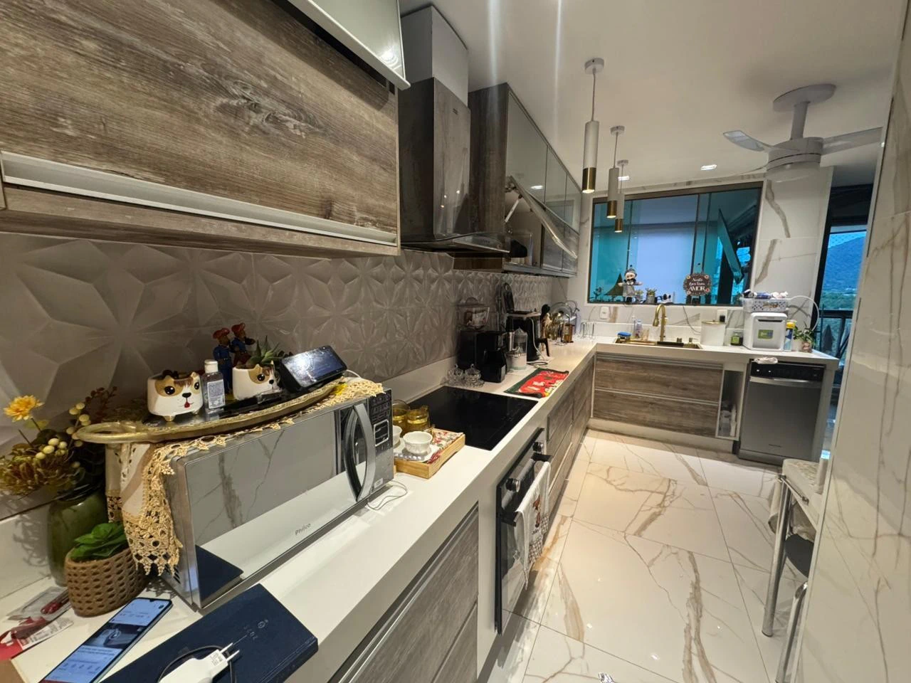 Apartamento mobiliado de 270 m² com 4 dormitórios e 2 vagas — photo 2