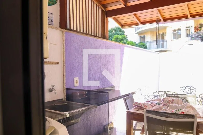 Furnished 2-bedroom apartment with 76 m² and open kitchen — photo 17