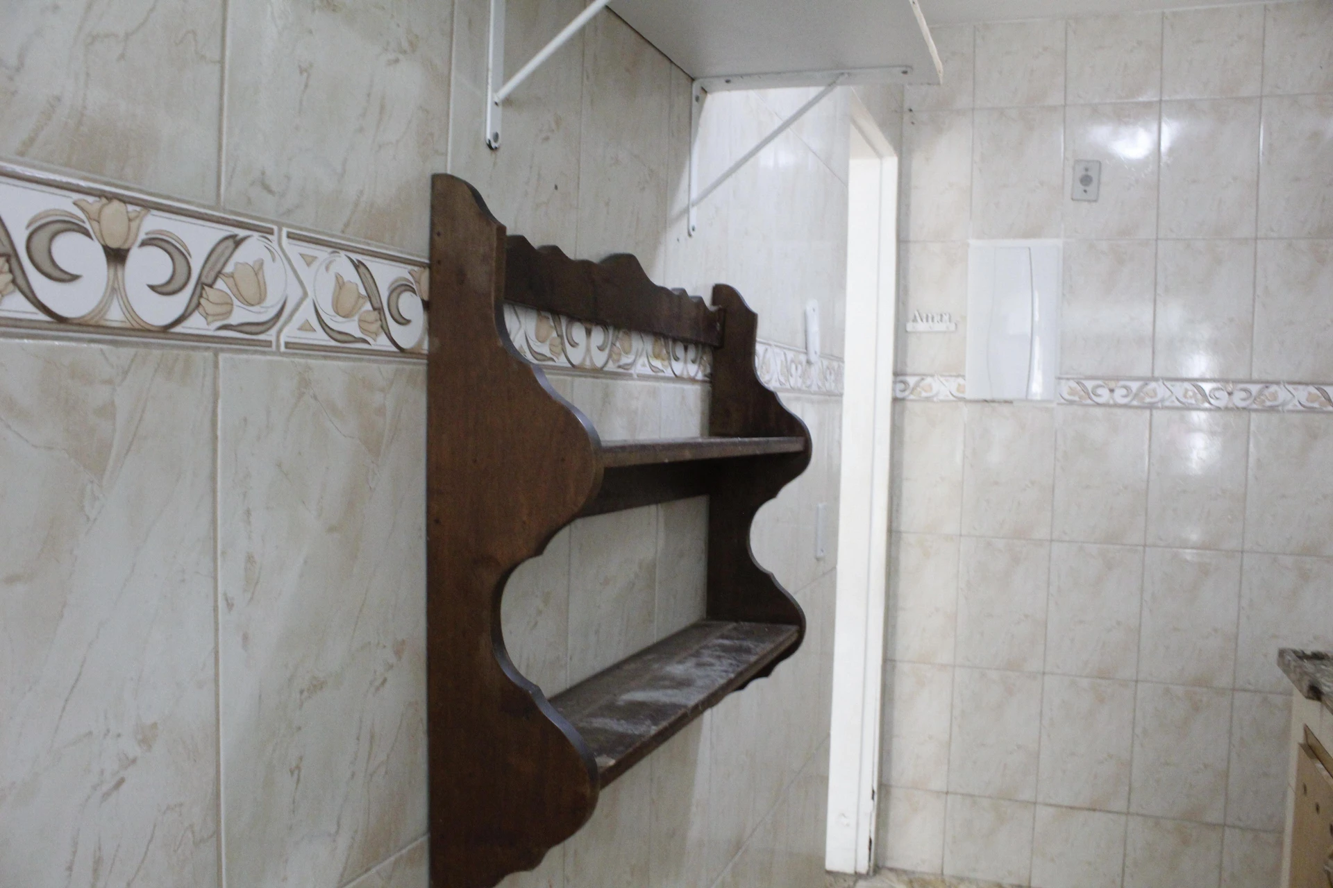 Unfurnished 2-bedroom apartment with a balcony — photo 44