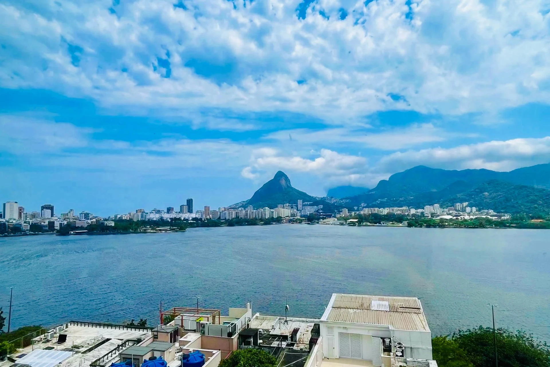 100 m² apartment with a water view and a washing machine — photo 11