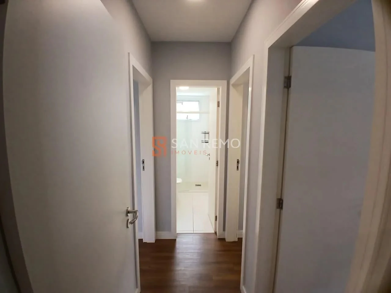3-bedroom apartment in a building with a pool — photo 4
