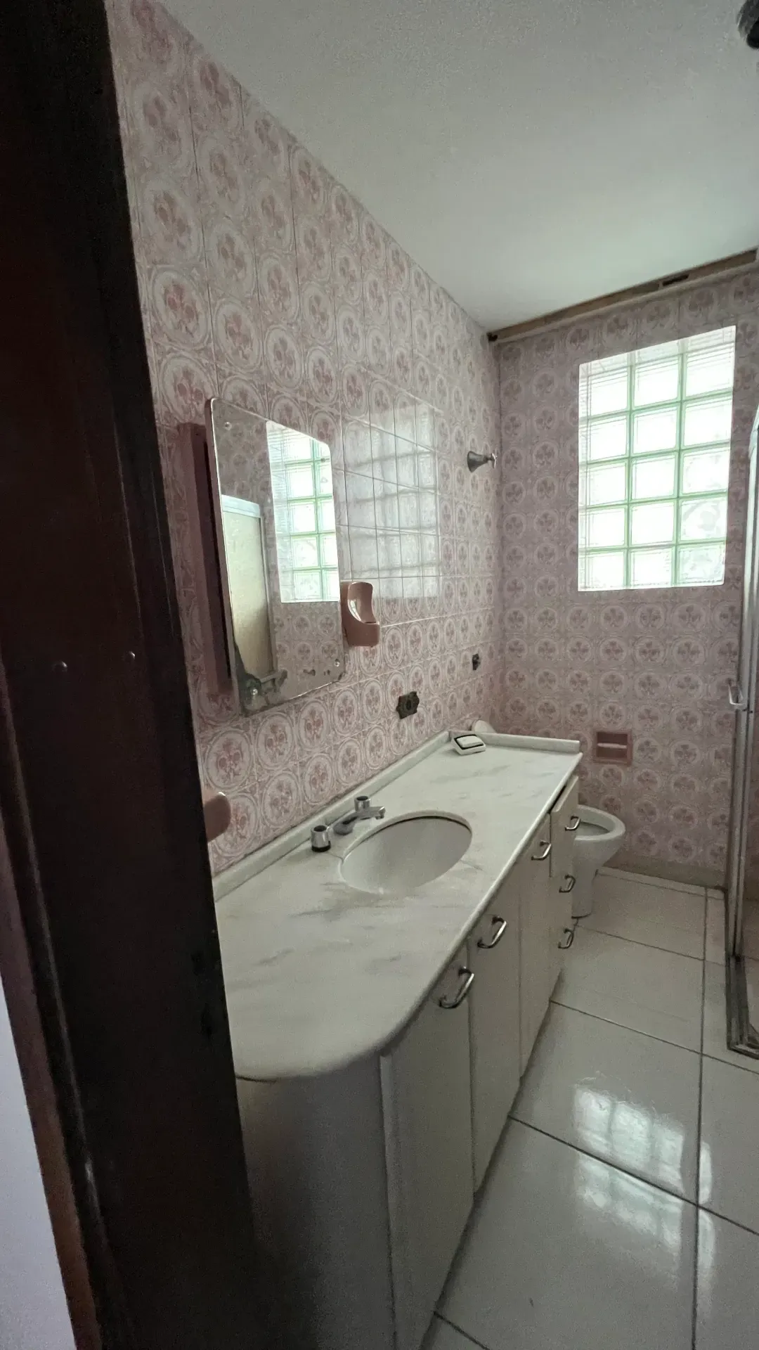 Apartment with 2 bedrooms and an in-unit maid room — photo 22