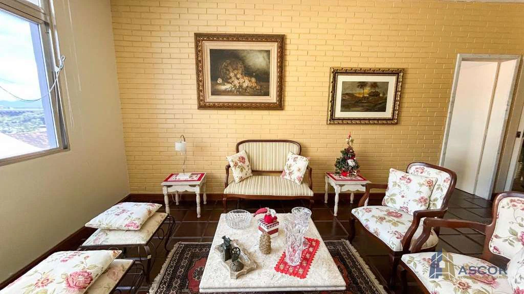 Apartamento sin amueblar con 4 dormitorios y 240 m², 3 plazas — photo 5