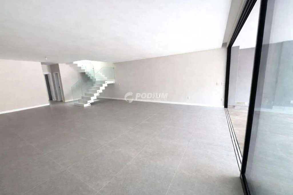 Casa de 462 m² com jardim privativo e 4 suítes — photo 11