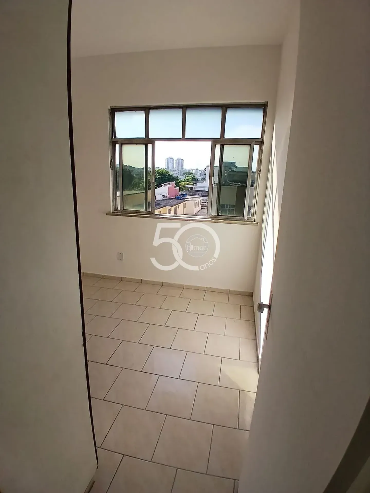 Unfurnished apartment with 2 bedrooms, 2 baths — photo 8