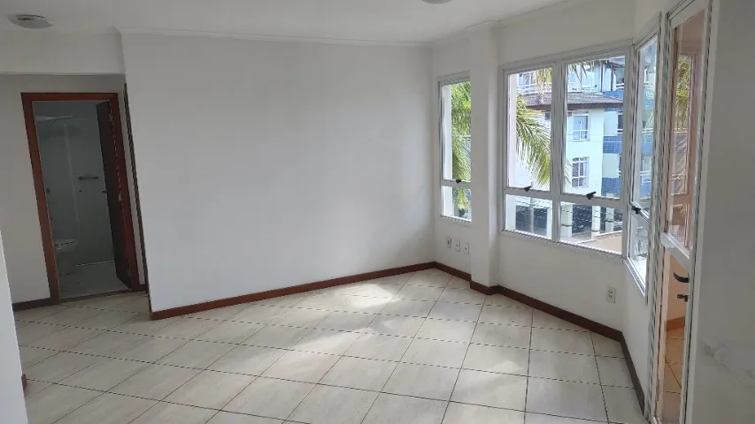 1-bedroom apartment with balcony and 1 parking space