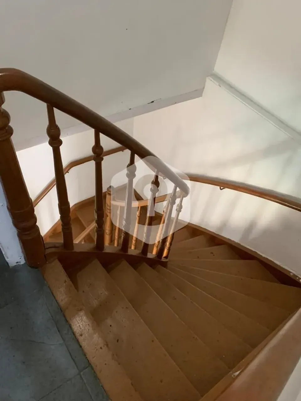 Furnished 216m² house with 4 bedrooms and balcony — photo 17