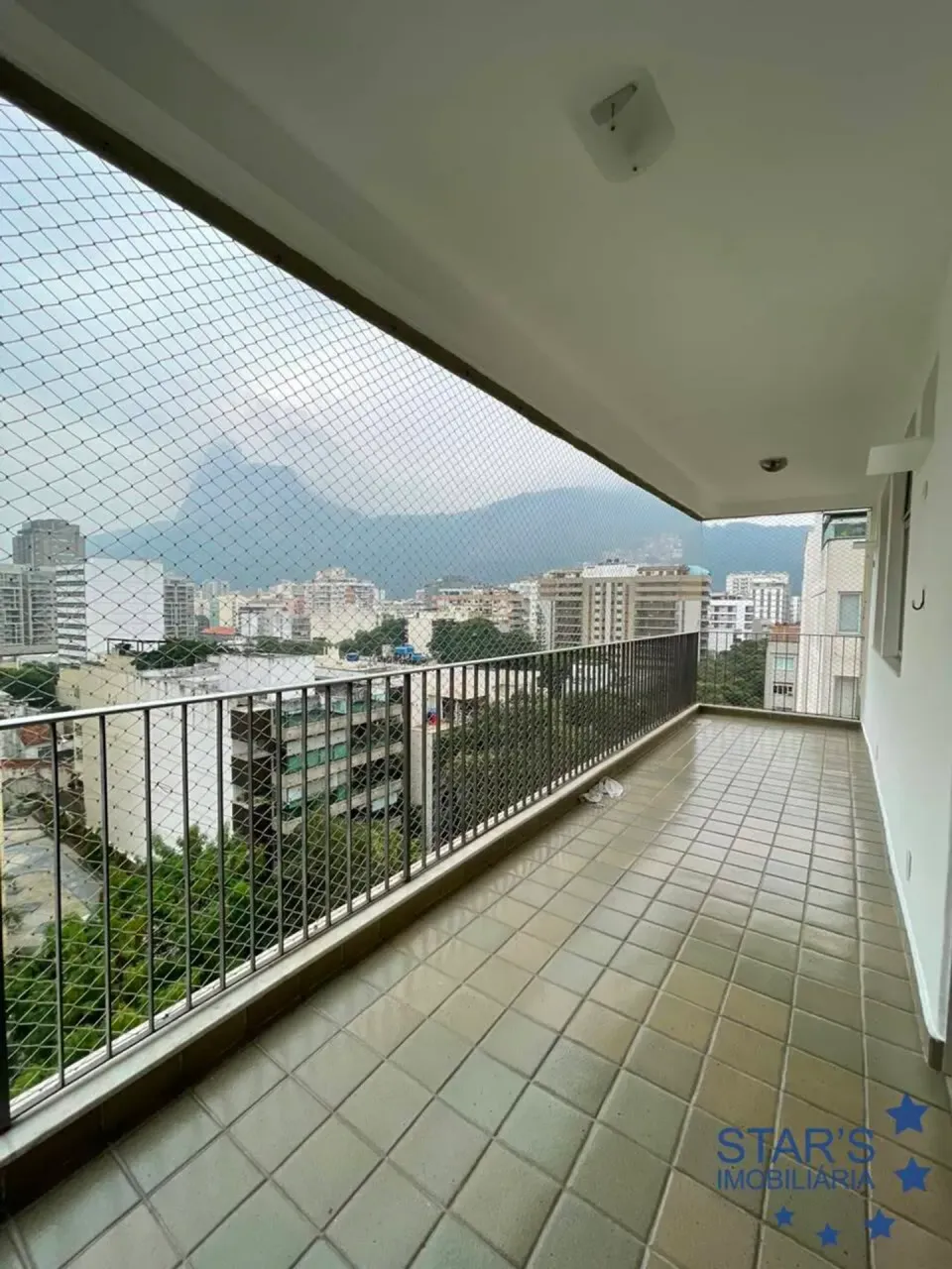 2-bedroom 101 m² apartment with parking and balcony — photo 10