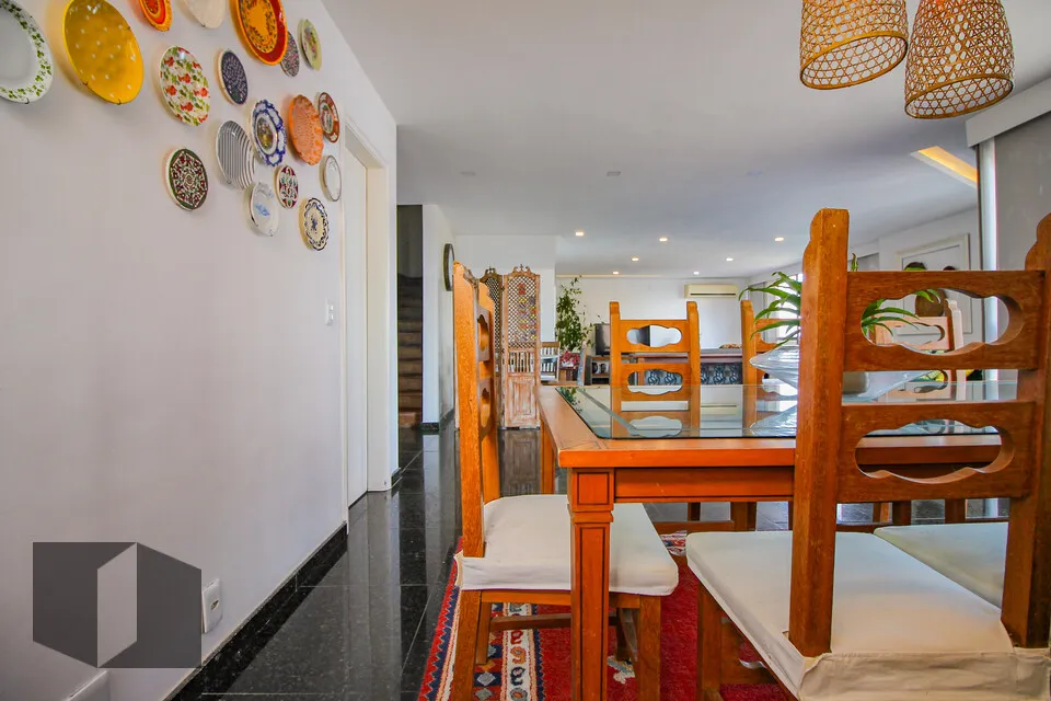 Apartamento de 4 quartos com armários embutidos — photo 19