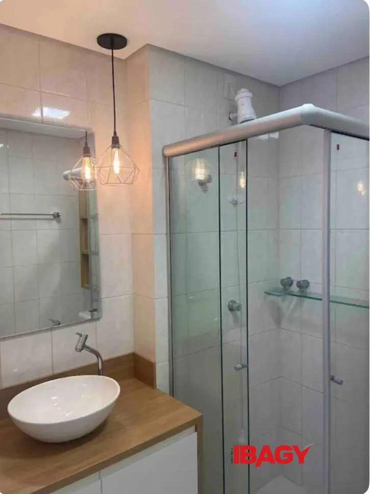 Furnished 100 m² apartment with 3 bedrooms and parking — photo 14