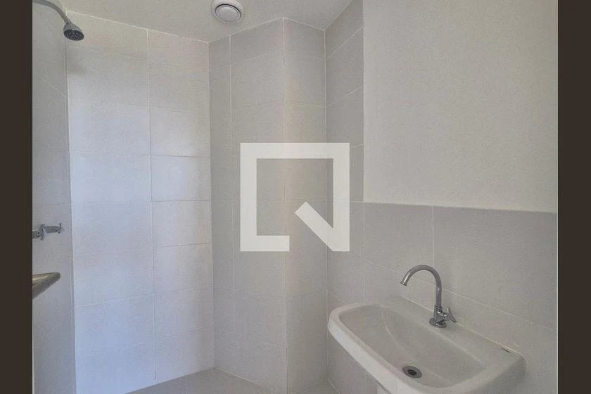 Apartamento para locação com janelas do chão ao teto — photo 26