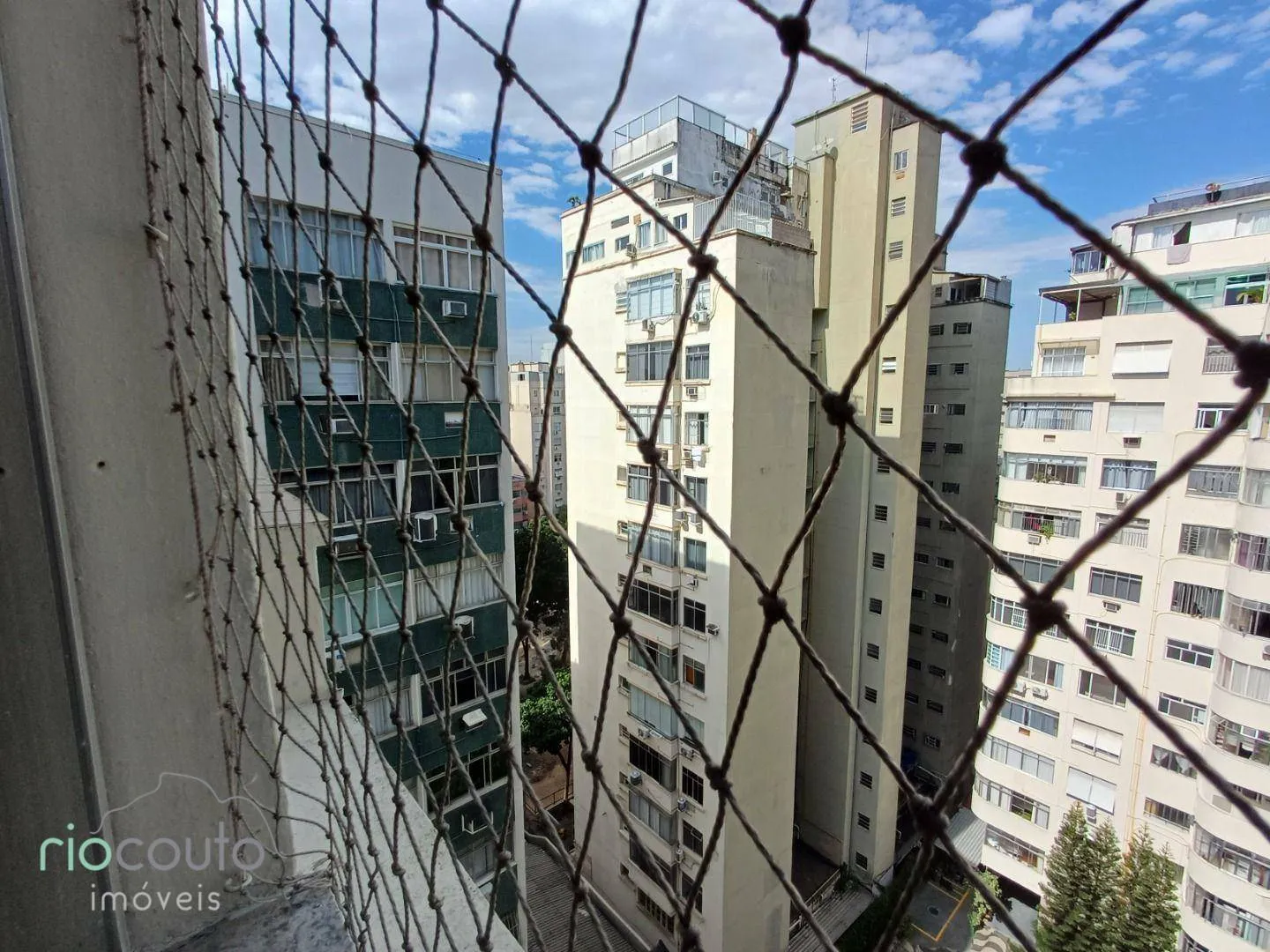 Apartment with 3 bedrooms and 2 bathrooms with a balcony — photo 15