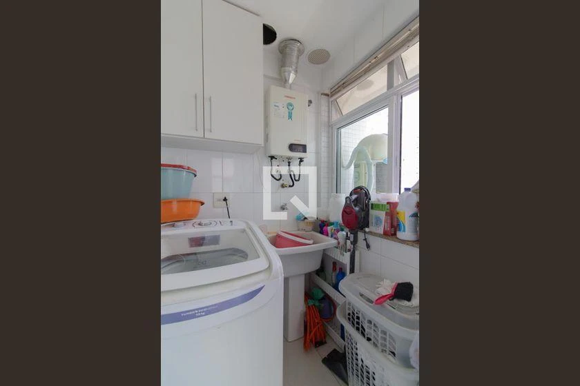 3-bedroom apartment with a home office — photo 49