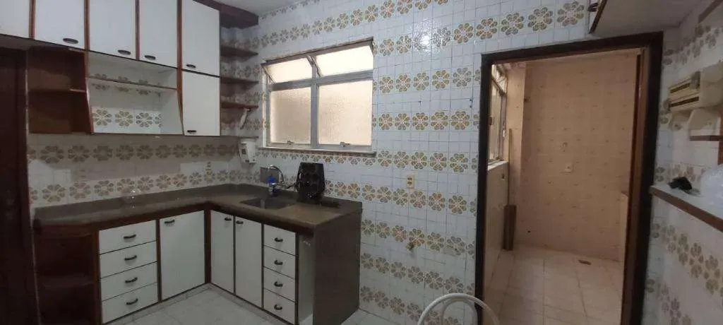Apartment with 3 bedrooms and 4 bathrooms — photo 18