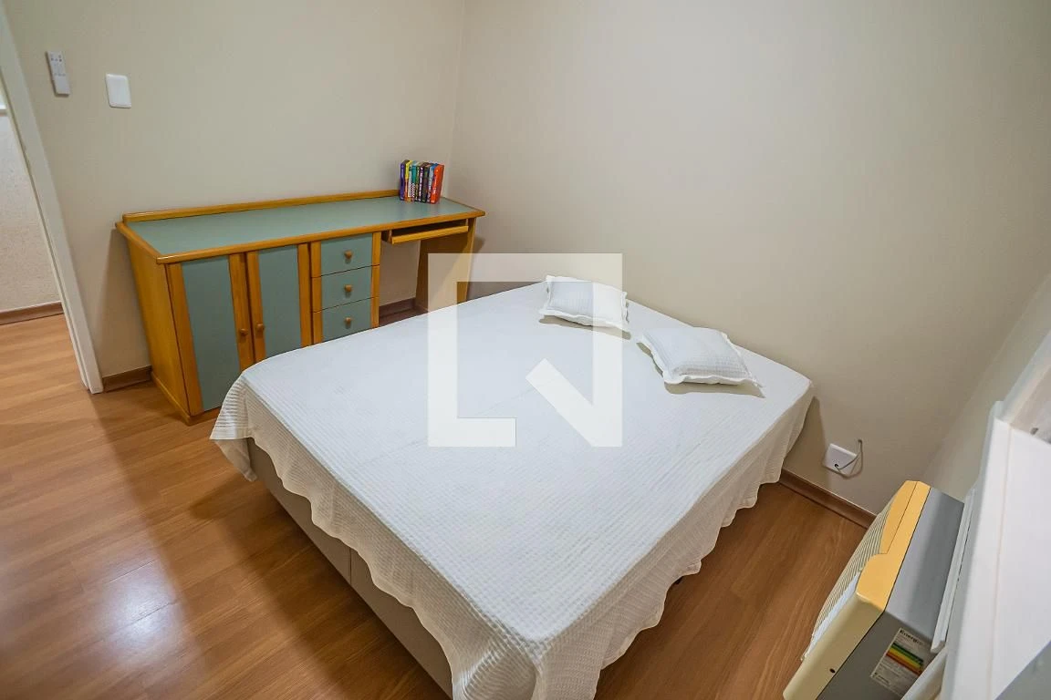 Furnished apartment with private garden and 2 bedrooms — photo 56