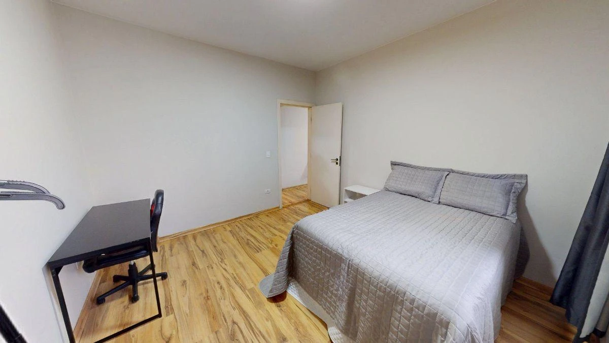91 m² apartment with a home office and a washing machine — photo 32