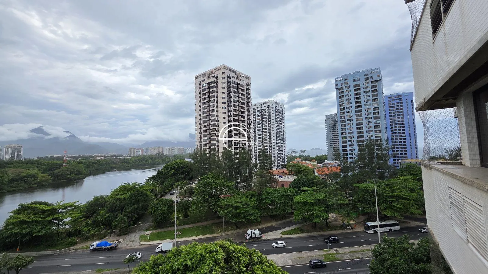 92 m² apartment with a water view and a washing machine — photo 14