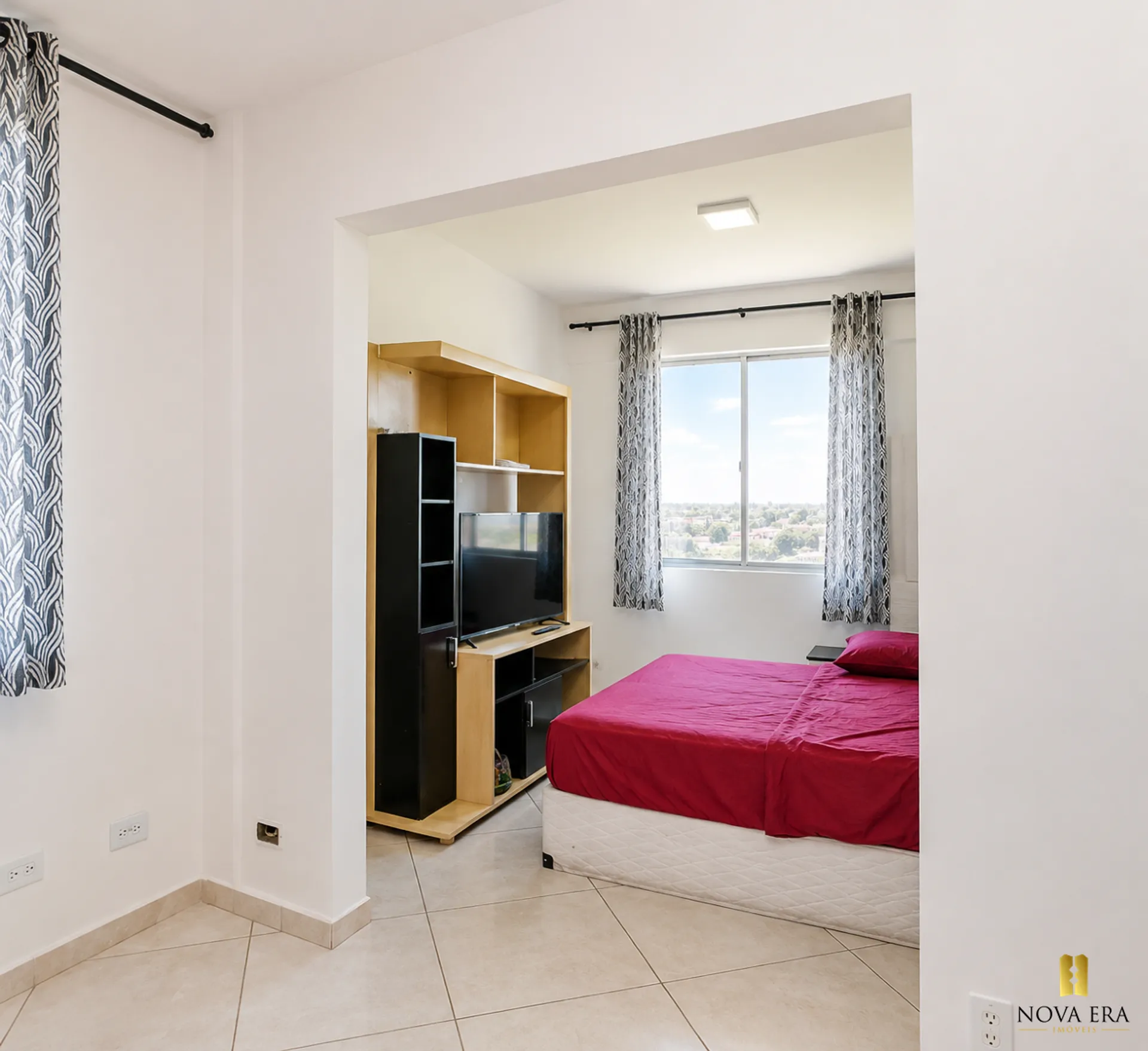 Furnished 1-bedroom apartment with 90 m² and parking — photo 8