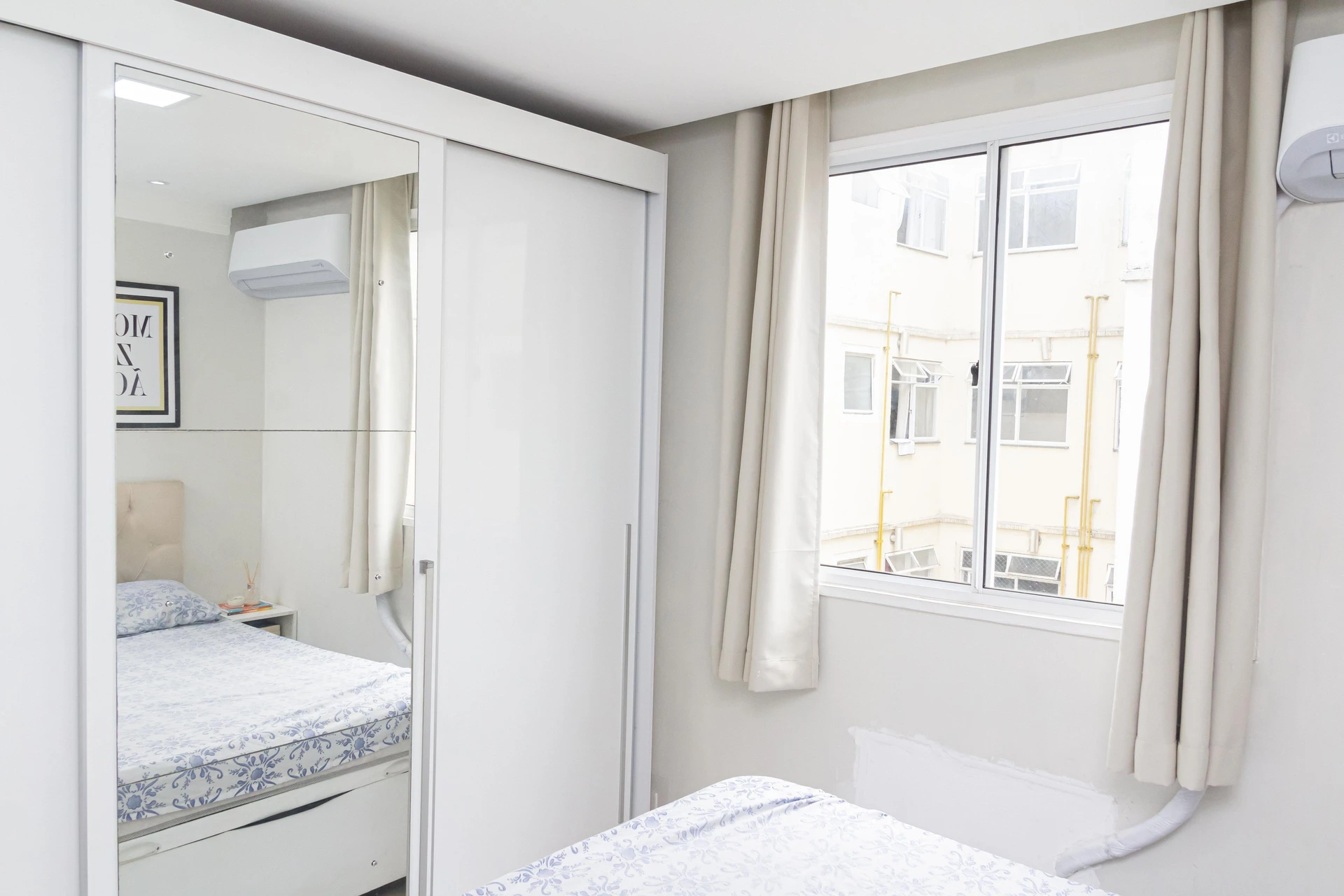 Apartamento mobiliado de 2 quartos em condomínio com piscina — photo 42